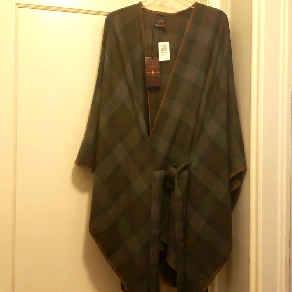 Torrid Outlander Tartan Plaid Ruana